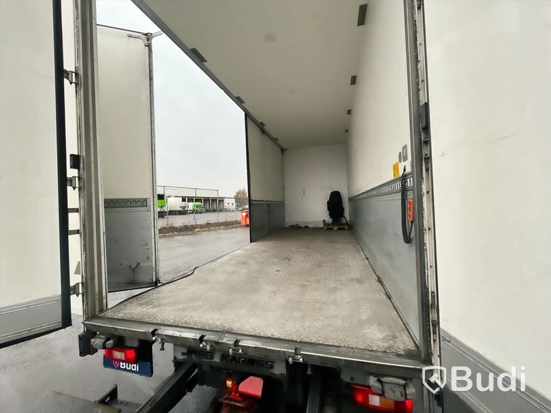 Lastbil Volvo FH 6x2  | JPGS | Öppningsbar sida