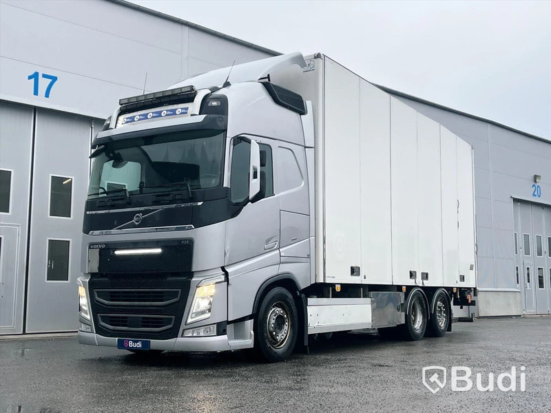 Lastbil Volvo FH 6x2  | JPGS | Öppningsbar sida