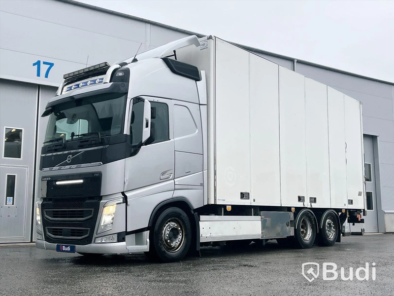 Lastbil Volvo FH 6x2  | JPGS | Öppningsbar sida