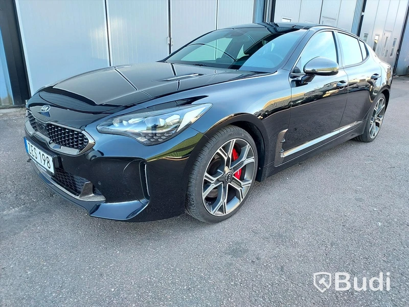 KIA Stinger 3.3 T-GDi AWD - 18 (370hk)