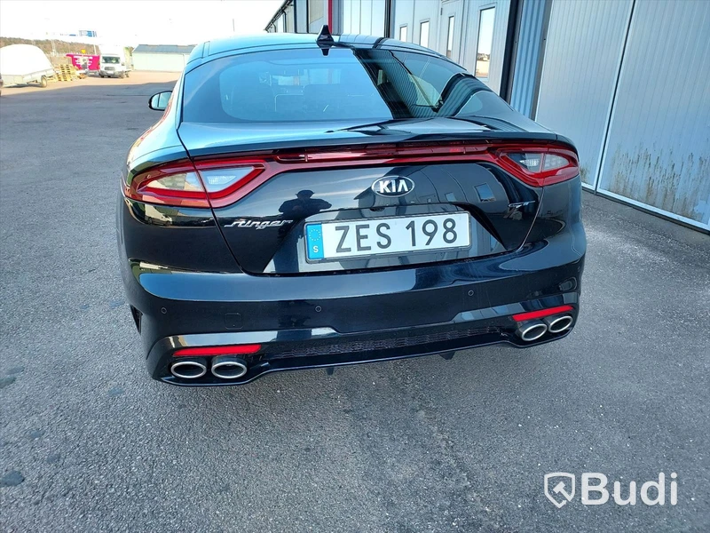 KIA Stinger 3.3 T-GDi AWD - 18 (370hk)
