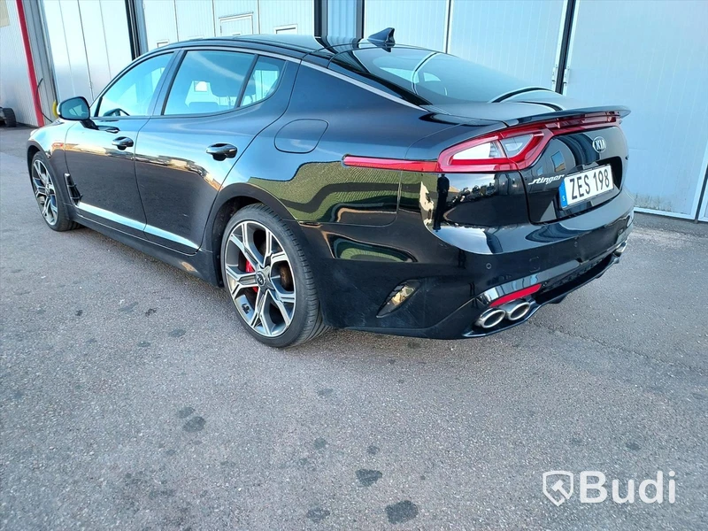 KIA Stinger 3.3 T-GDi AWD - 18 (370hk)