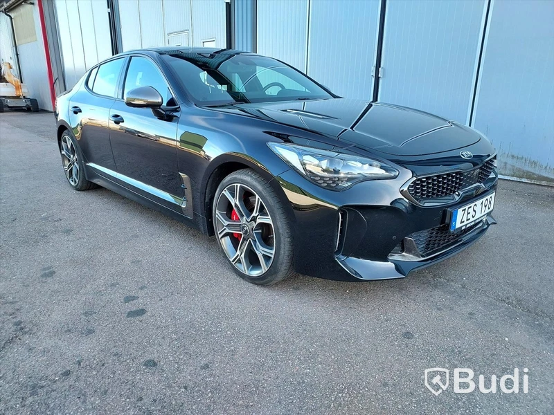 KIA Stinger 3.3 T-GDi AWD - 18 (370hk)