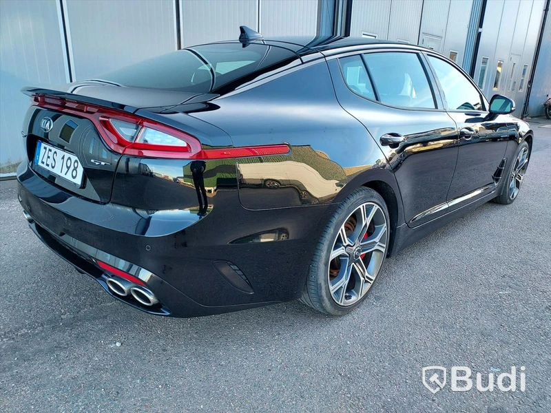 KIA Stinger 3.3 T-GDi AWD - 18 (370hk)