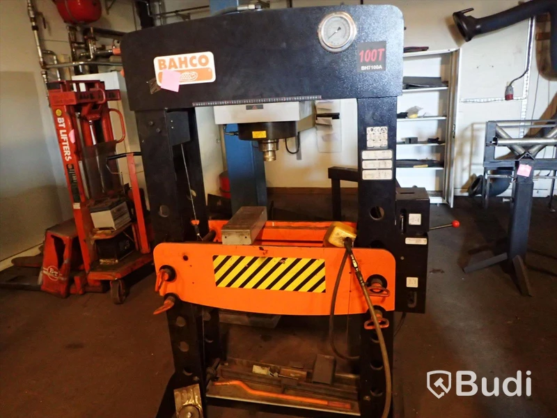 Hydraulpress 100 ton