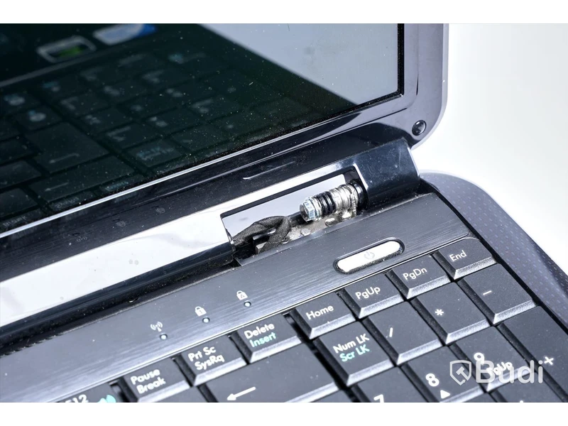 Bärbar dator – Asus X5DI  rensad, inget OS, inkl. laddare, lätt kosmetisk skada