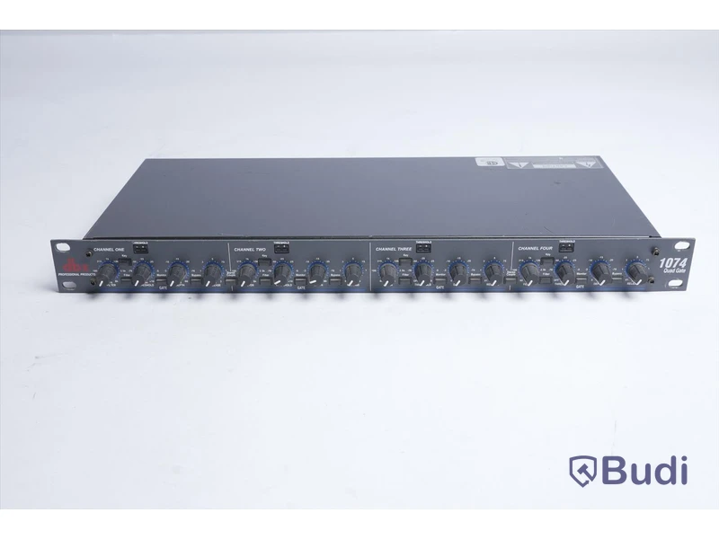 Quad gate – dbx 1074, utan kablar