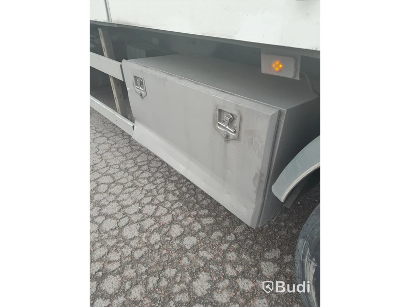 Kylbil Volvo FH 6x2 | KRONE | Öppningsbar sida | 2011 - EXPORT