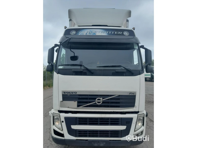 Kylbil Volvo FH 6x2 | KRONE | Öppningsbar sida | 2011 - EXPORT