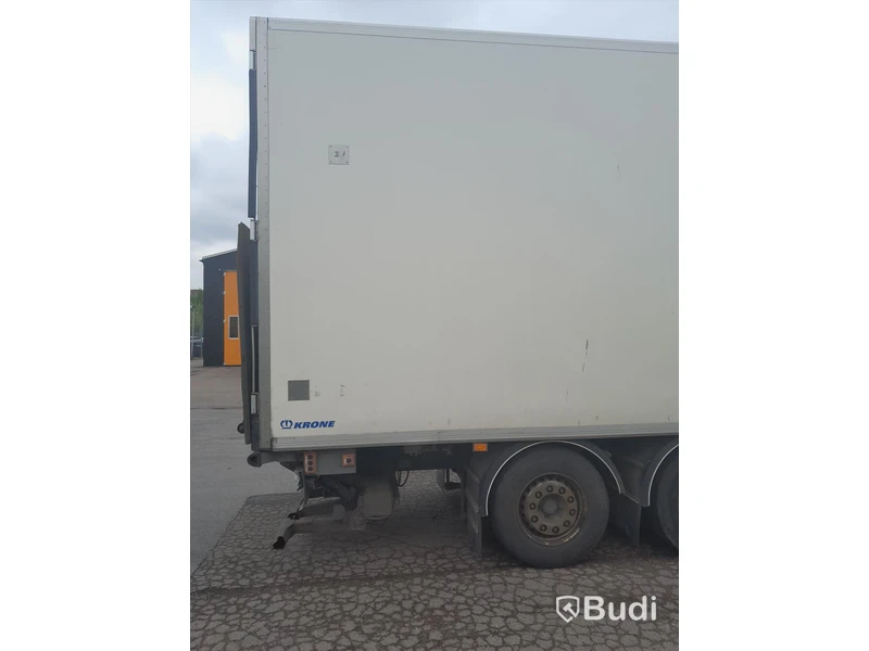 Kylbil Volvo FH 6x2 | KRONE | Öppningsbar sida | 2011 - EXPORT
