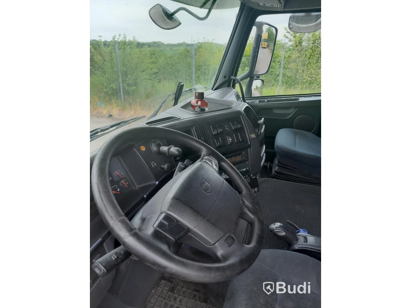 Kylbil Volvo FH 6x2 | KRONE | Öppningsbar sida | 2011 - EXPORT