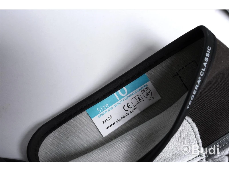 Parti Tegera 55 handskar - 2 olika storlekar. Nypris ca 4577 kr.