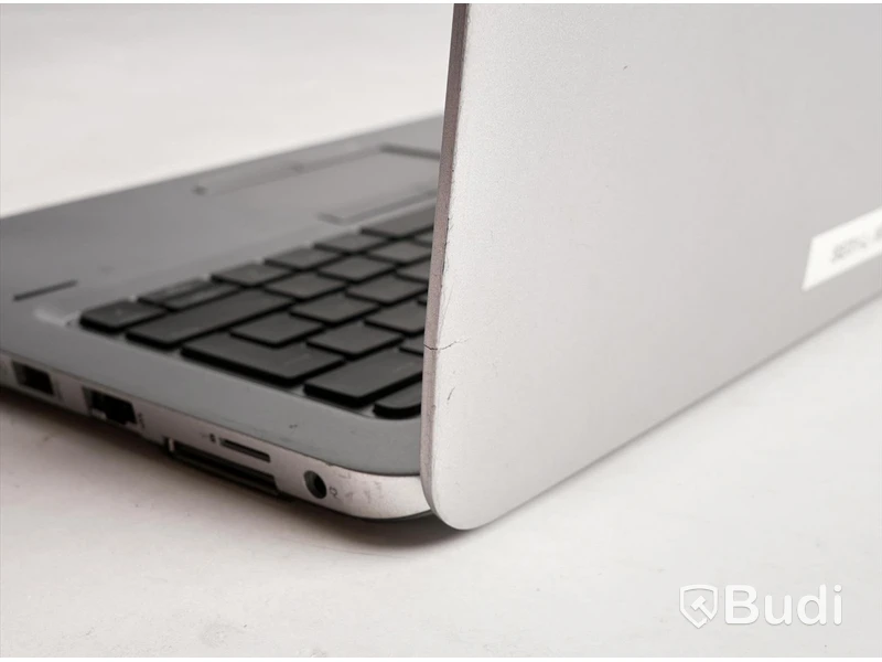 Bärbar dator - HP Elitebook 820 G3, rensad, inget OS, OBS säljs utan strömkabel, liten spricka på locket