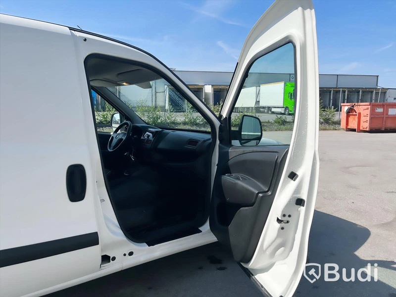 Lätt lastbil Opel Combo Van 1.3 CDTI | 2016 | Manuell | 90 hk
