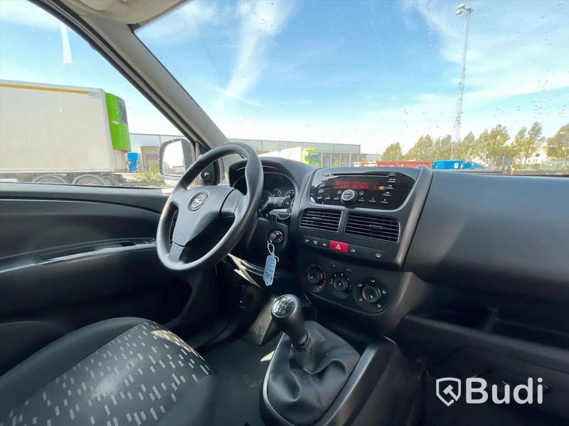 Lätt lastbil Opel Combo Van 1.3 CDTI | 2016 | Manuell | 90 hk