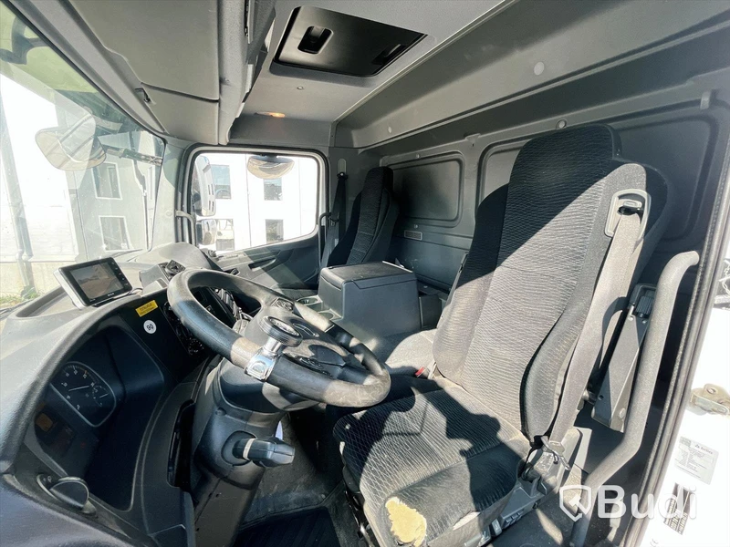 Lastbil Mercedes-Benz Atego | SKAB | 2016 | Höj-sänk-skåp