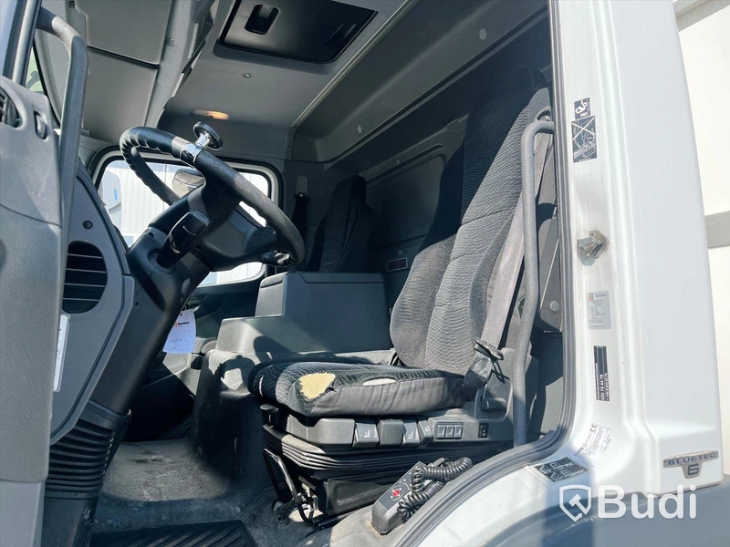 Lastbil Mercedes-Benz Atego | SKAB | 2016 | Höj-sänk-skåp