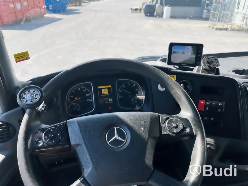 Lastbil Mercedes-Benz Atego | SKAB | 2016 | Höj-sänk-skåp