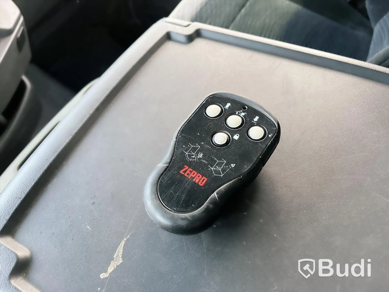 Lastbil Mercedes-Benz Atego | SKAB | 2016 | Höj-sänk-skåp
