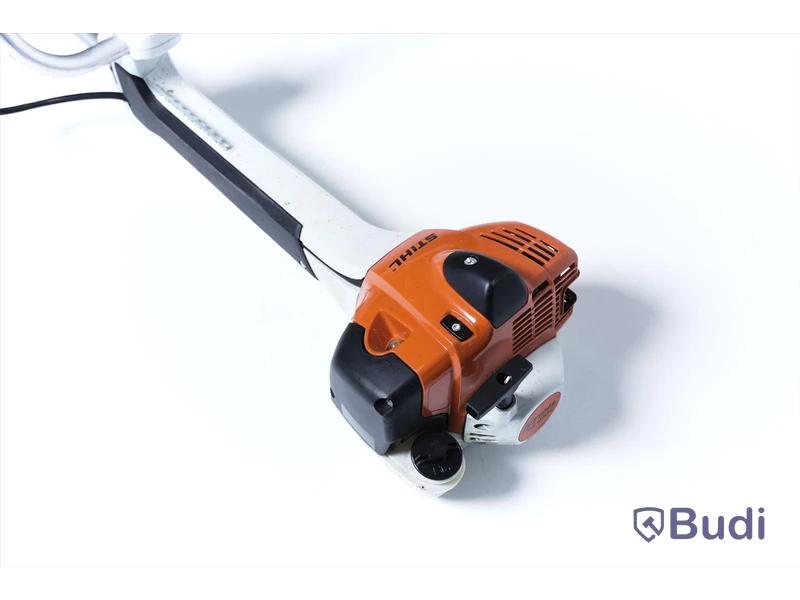 Stihl röjsåg FS 410 C. Nypris ca 11500 kr.