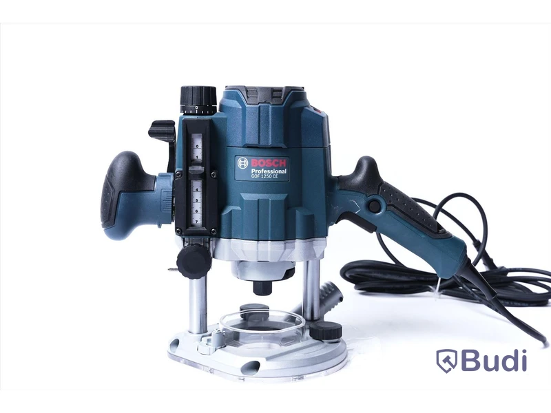 Bosch handöverfräs GOF 1250 CE. -NY. Nypris ca 4994 kr. - UTGÅTT