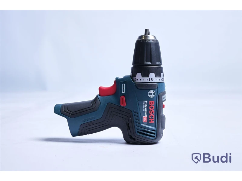 Skruvdragare - Bosch Professional GSR 12V-35. Nypris ca 1000 kr. Ny.