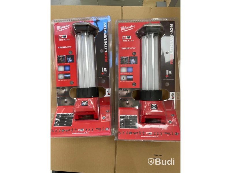 2 st lampor Milwaukee M18 LL-O. Nypris 969 kr exkl. moms