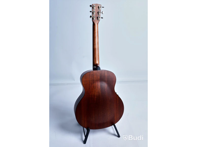 Gitarr - Cort Inkl. Softcase