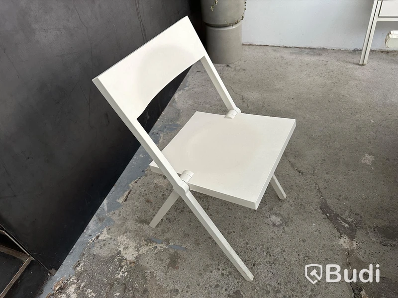 Komplett kontor för 4 personer. Designmöbler, IT, inredning m.m.