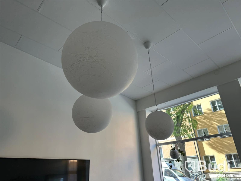 Komplett kontor för 4 personer. Designmöbler, IT, inredning m.m.