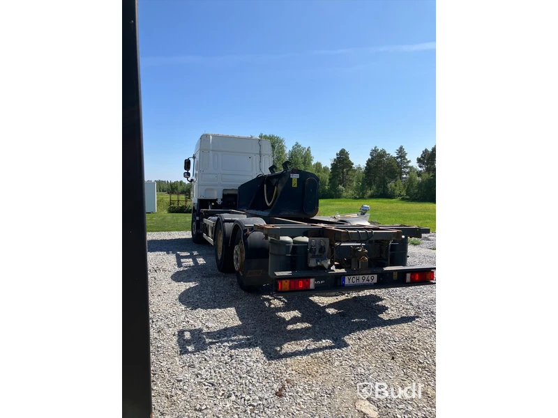 Lastbil DAF XF med containerfäste -2011 - EXPORT