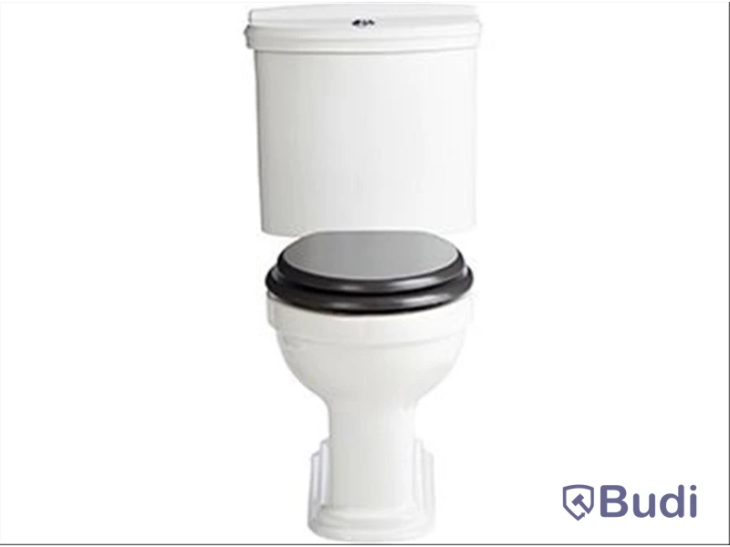 Toalett - Heritage Bathrooms PCLW00, Claverton CC ST WC och Claverton CC cistern samt toasitts TSBLK101SC soft close chrome hinge black.  Nypris ca. 7000 kr