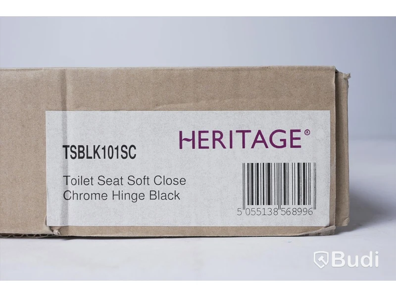 Toalett - Heritage Bathrooms PCLW00, Claverton CC ST WC och Claverton CC cistern samt toasitts TSBLK101SC soft close chrome hinge black.  Nypris ca. 7000 kr