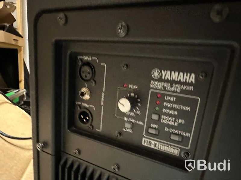 Yamaha ljudssystem med 2 st basar och 2 st toppar, DXS18, FIR-X Tuning