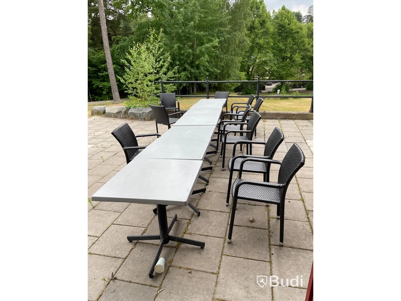 Utomhusmöbler, 10 st karmstolar, 7 st cafebord