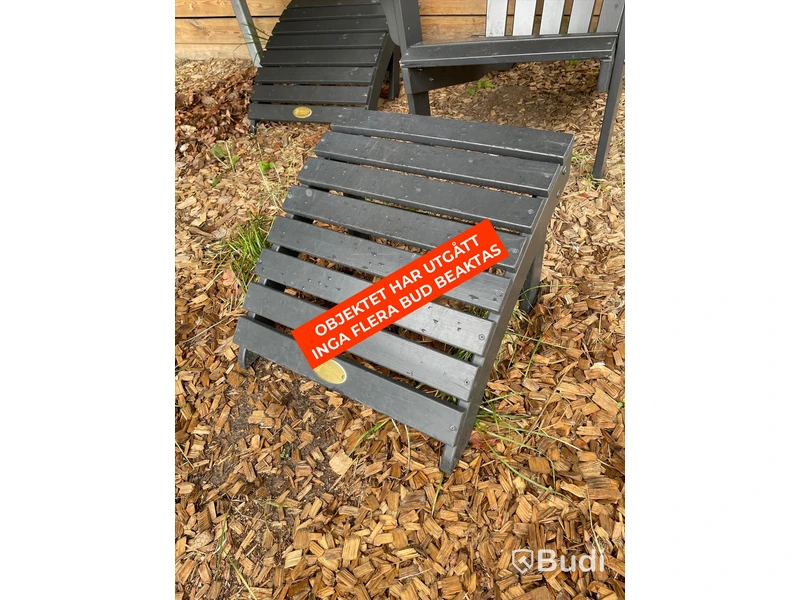 4 st bord samt 7 st solstolar med benstöd 200x77x77 cm