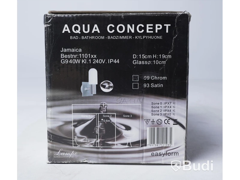Kartong med diverse badrumsbelysning - Aqua Concept, 6st lampor totalt, nypris ca. 4000 kr