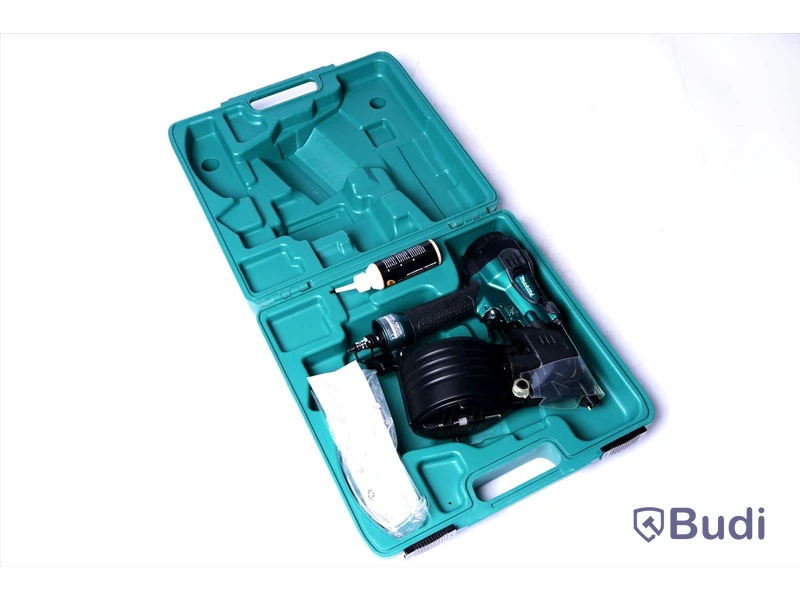 Spikpistol - Makita AN610H. Nypris ca 8500 kr. Ny.
