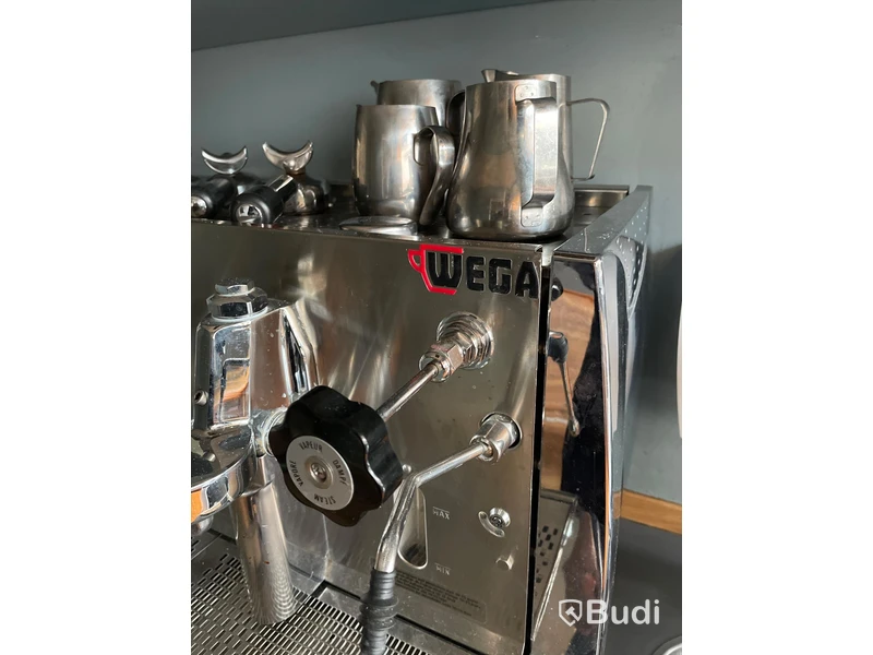 Wega Espressomaskin med 3 st stationer, 96x56x48 cm
