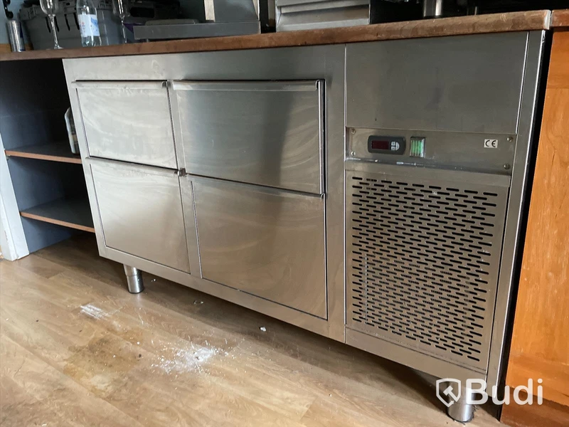 Kylbänk med 4st lådor, 140x65 Obs! Säljs utan toppskiva
