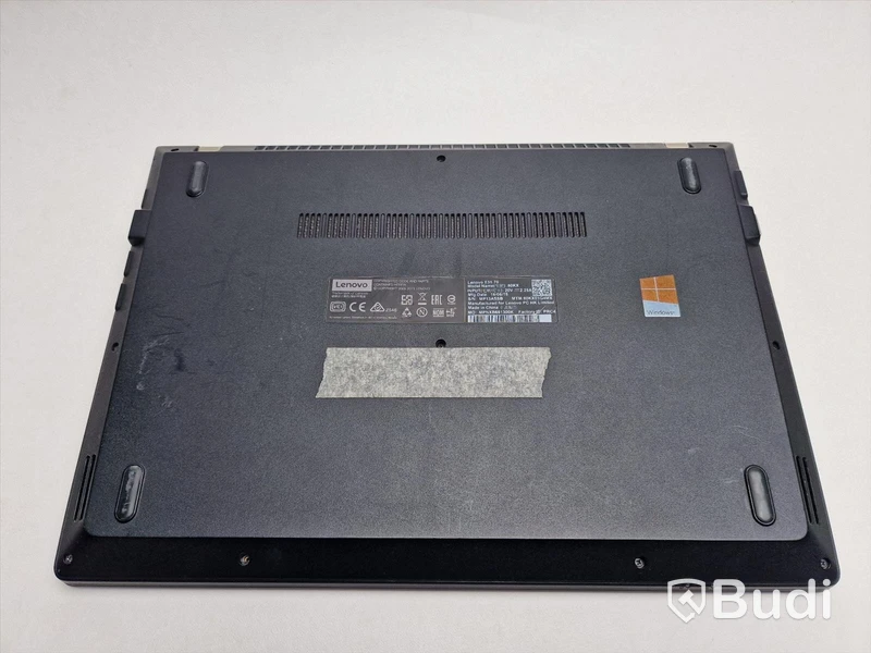 Lenovo E31-70 med laddare OBS! Trasig hörlursuttag och utan OS