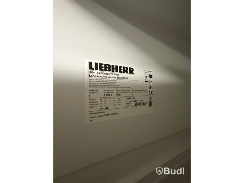 Liebherr Kyl fullhöjd