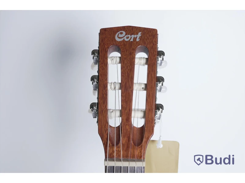 Nylonsträngad gitarr - Cort Jade E Nylon DBB. Nypris ca 2.600 kr