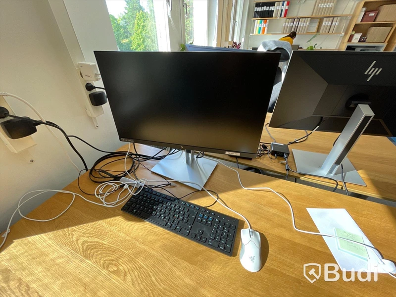Datorskärm HP inkl mus och tangentbord