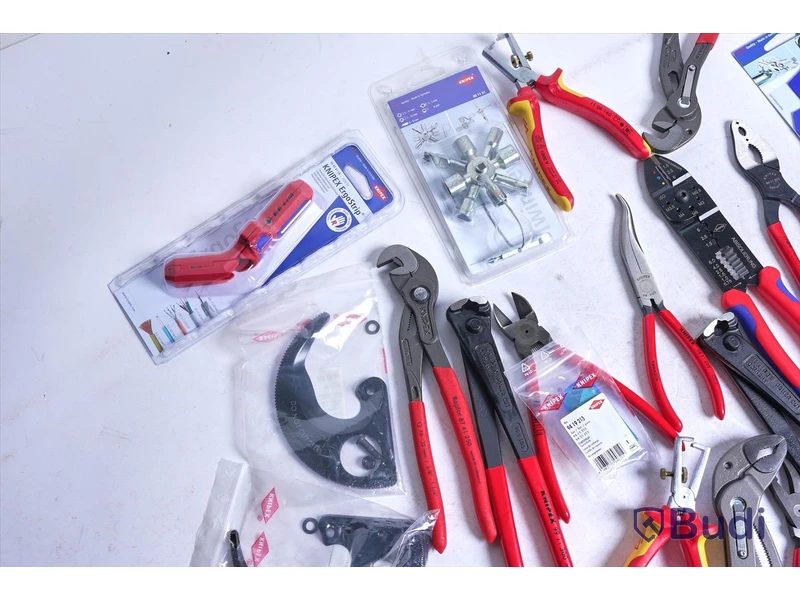 Parti med tänger och verktyg - KNIPEX