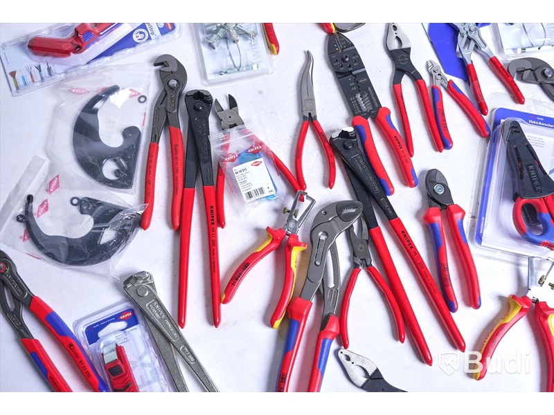 Parti med tänger och verktyg - KNIPEX