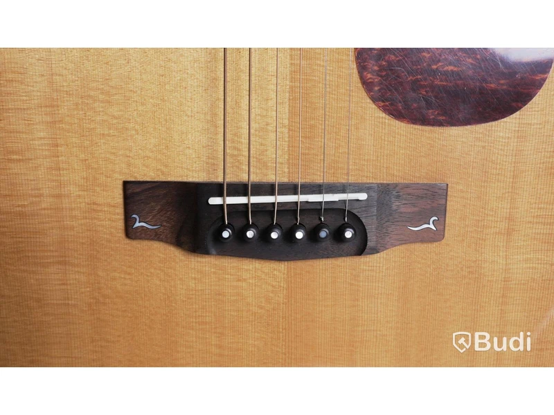 Akustisk gitarr - Cort Gold D6 Natural. Nypris ca 8000 kr. Ny.