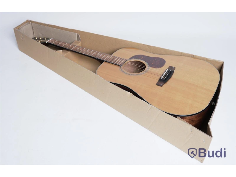 Akustisk gitarr - Cort Gold D6 Natural. Nypris ca 8000 kr. Ny.