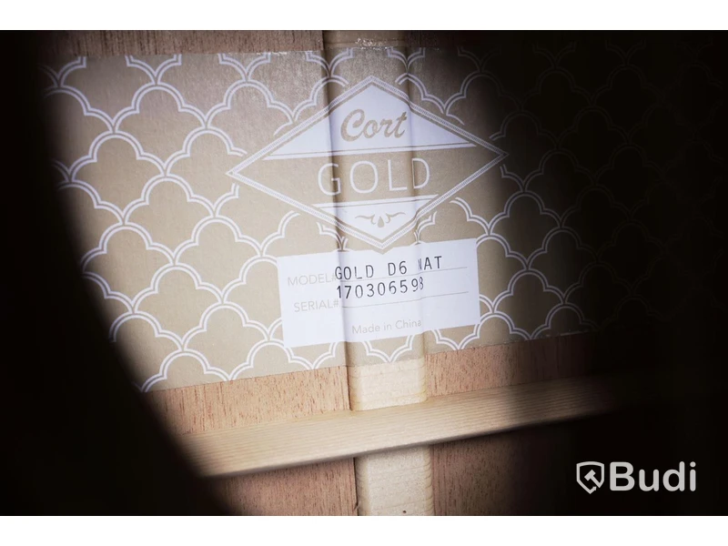 Akustisk gitarr - Cort Gold D6 Natural. Nypris ca 8000 kr. Ny.