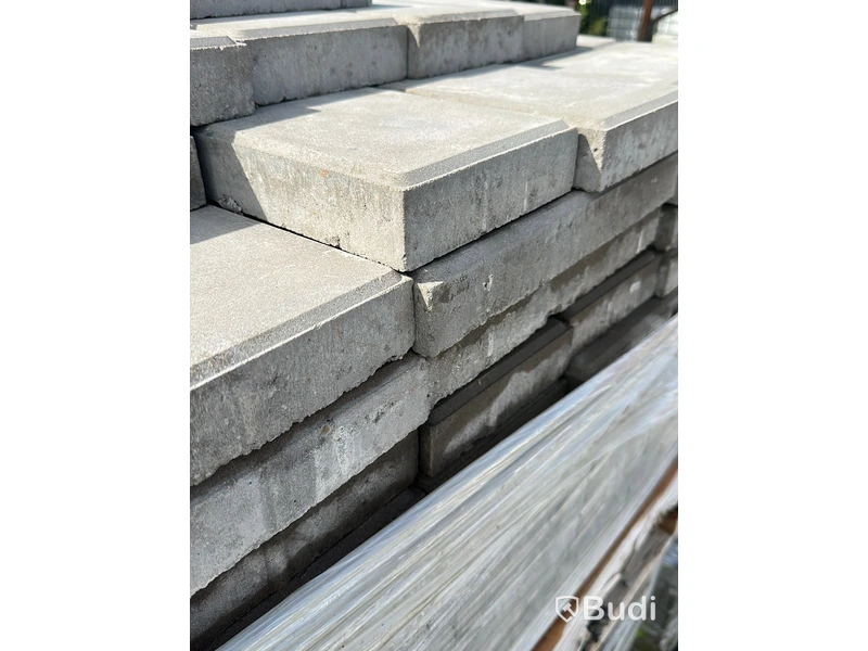 2st pallar marksten 35x17x5cm